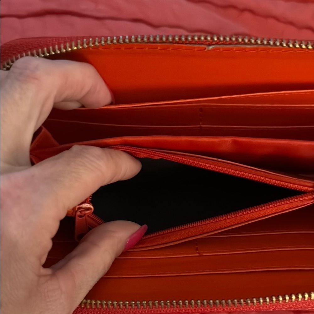 Vibrant Red Pebbled Leather Wallet with Zipper - Picture 6 of 6